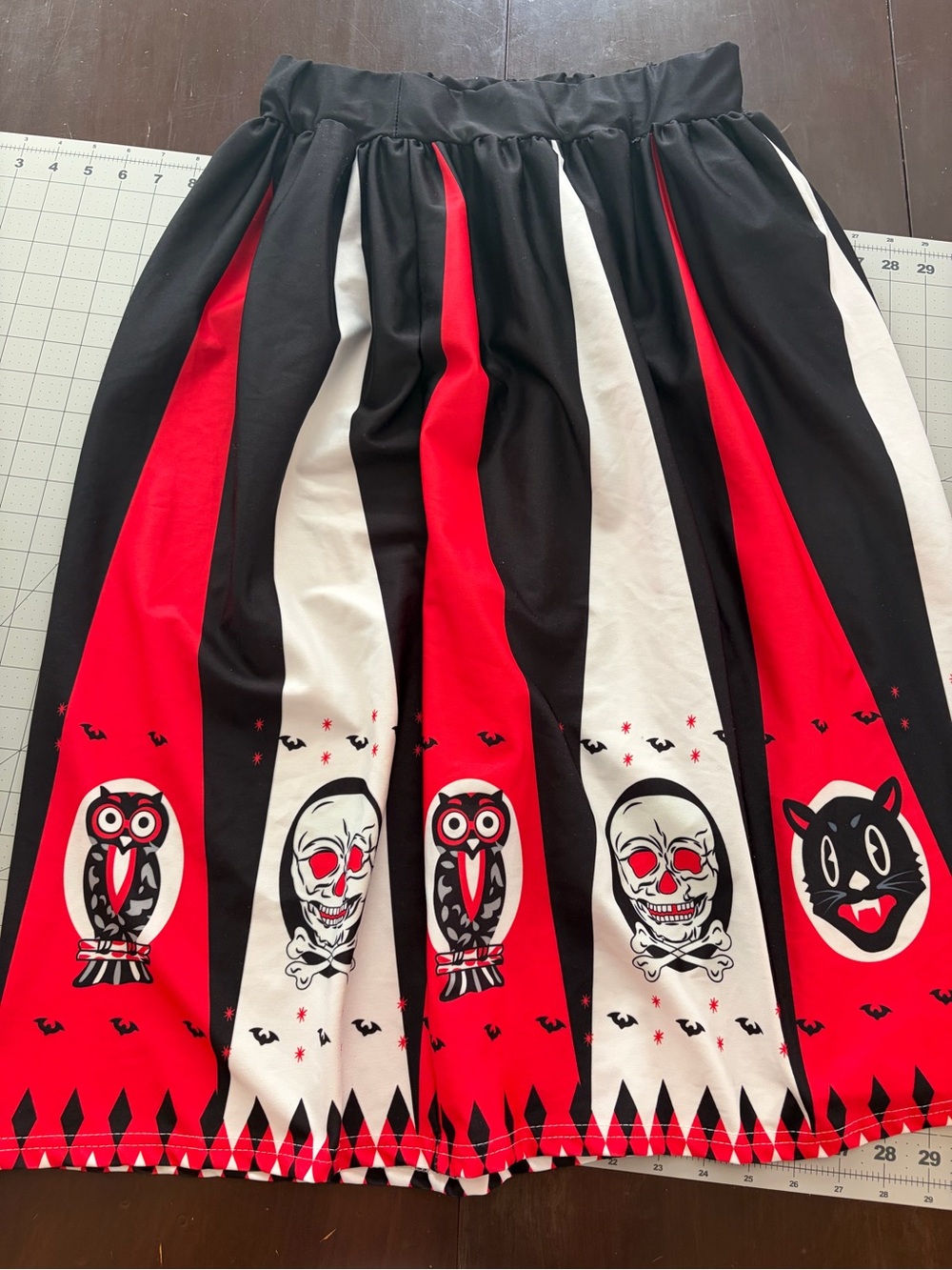 Spooky season skirt 🎃 Red, Black & White Gothic Print